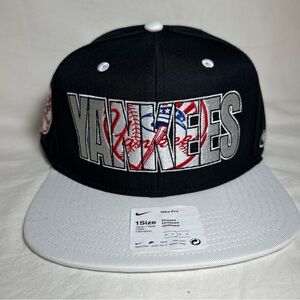 New York Yankees SnapBack Nike Cooperstown Hitch Navy Hat Adjustable Cap